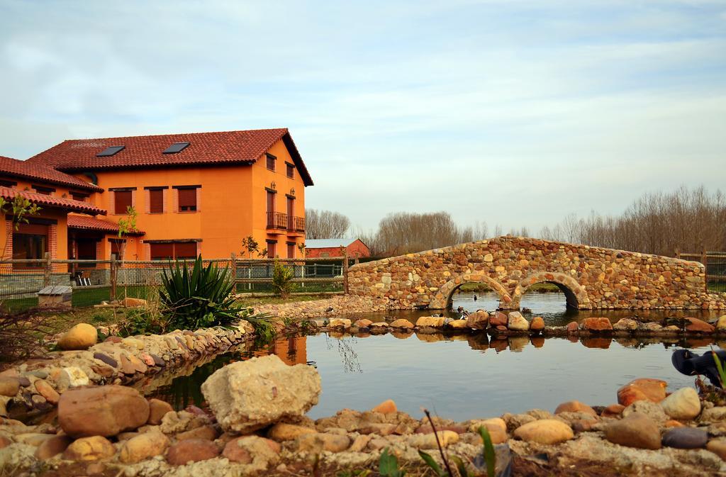 Los Reales Carrizo de la Ribera Bagian luar foto